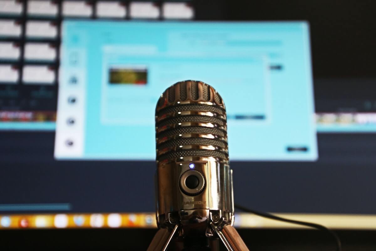 Top 5 Marketing Podcasts
